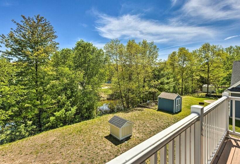 Breezy Silver Lake Getaway: Fishing Dock, Grill!