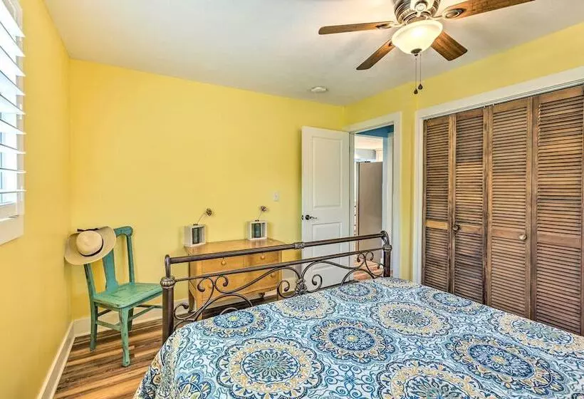 Breezy Silver Lake Getaway: Fishing Dock, Grill!