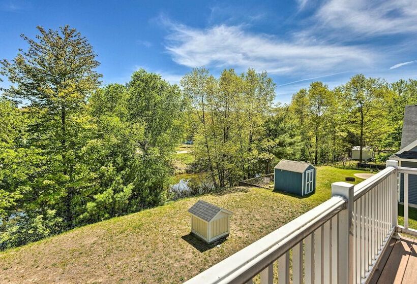 Breezy Silver Lake Getaway: Fishing Dock, Grill!