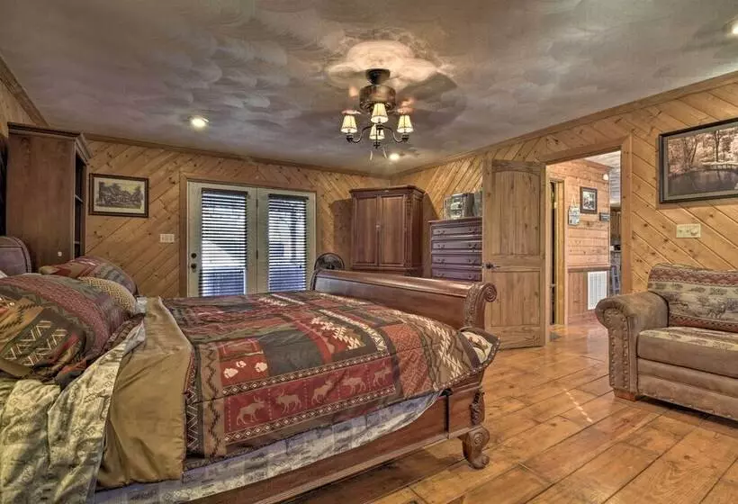 Carters Hideaway By Fairy Stone: Pool & Hot Tub