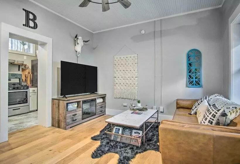 Casa De Oro Bisbee Gem: Walk To Main Street