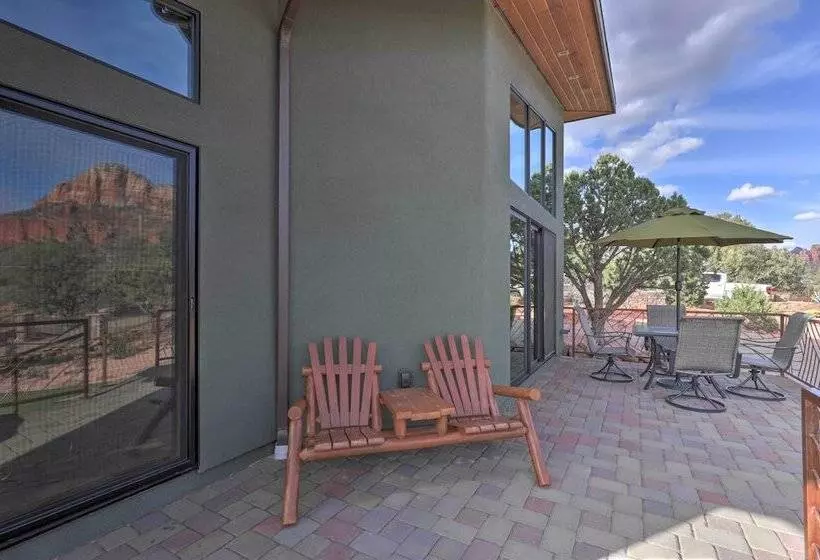 Chic Sedona Retreat: 2 Mi To Cathedral Rock Trail!