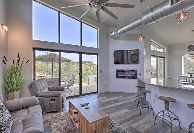 Chic Sedona Retreat: 2 Mi To Cathedral Rock Trail!