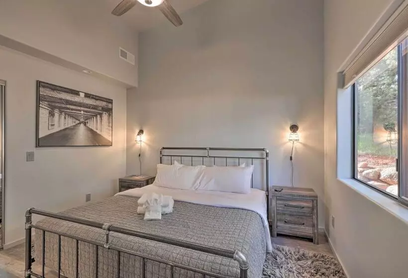 Chic Sedona Retreat: 2 Mi To Cathedral Rock Trail!