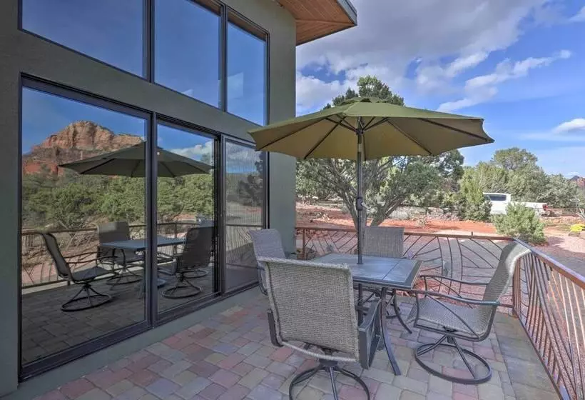 Chic Sedona Retreat: 2 Mi To Cathedral Rock Trail!