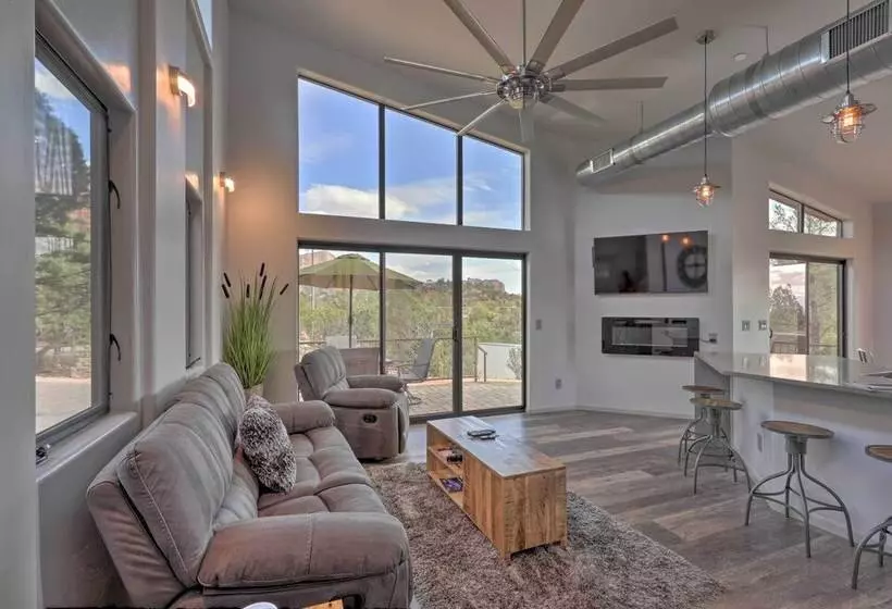 Chic Sedona Retreat: 2 Mi To Cathedral Rock Trail!