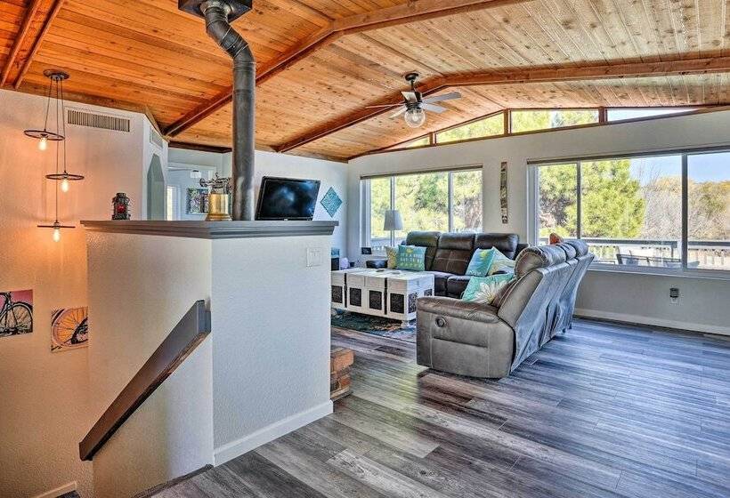 Colorful Cottonwood Home: Walk To Verde River!