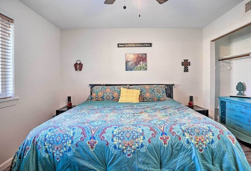 Colorful Cottonwood Home: Walk To Verde River!