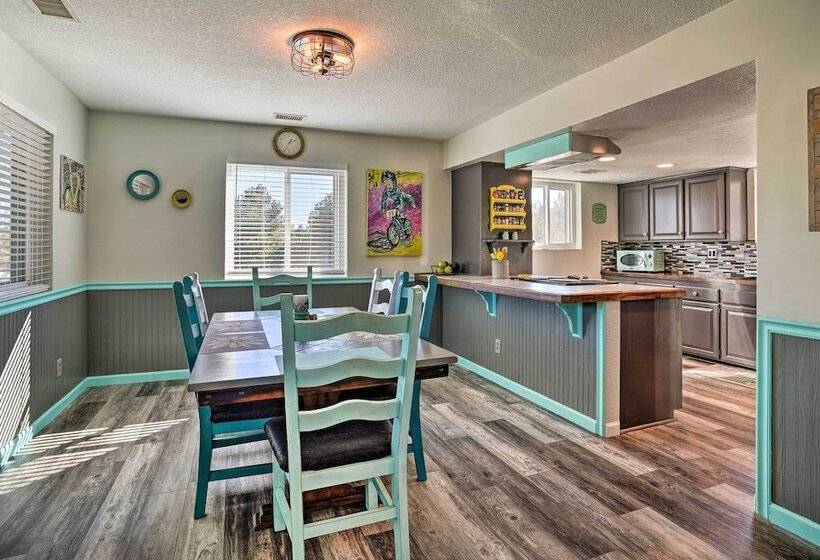 Colorful Cottonwood Home: Walk To Verde River!
