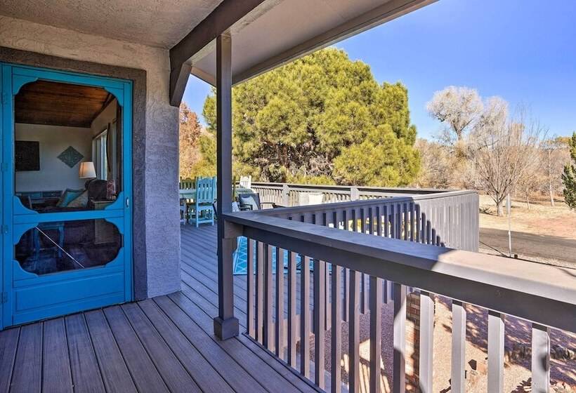 Colorful Cottonwood Home: Walk To Verde River!