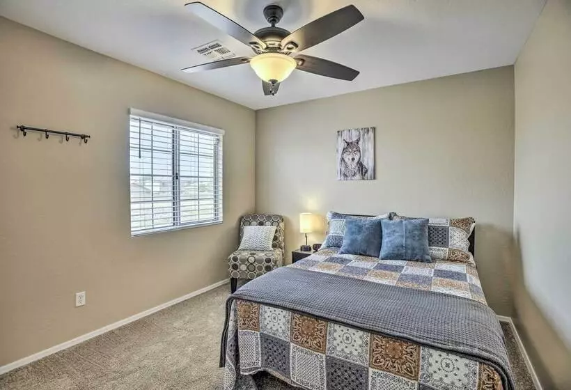 Dreamy El Mirage Oasis < 12 Mi To Golf & Hike