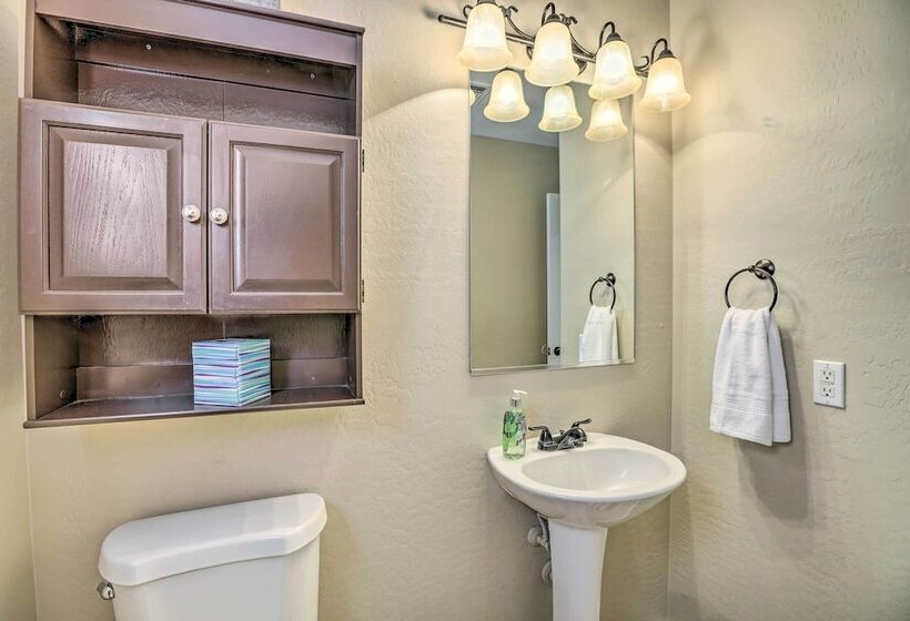 Dreamy El Mirage Oasis < 12 Mi To Golf & Hike