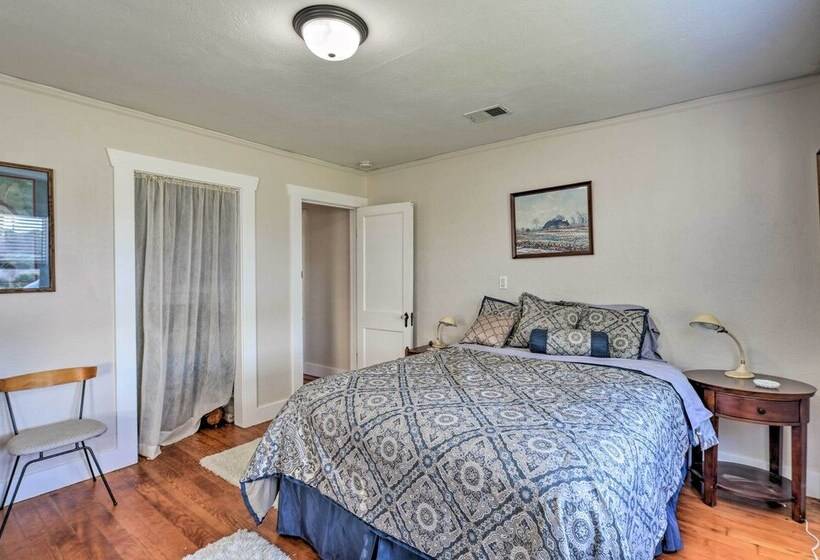 Eureka Cottage Near Sequoia Park & Old Town!