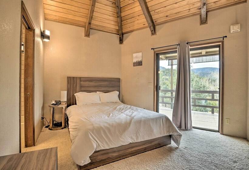 Family Friendly Pine Mountain Club Hideaway!