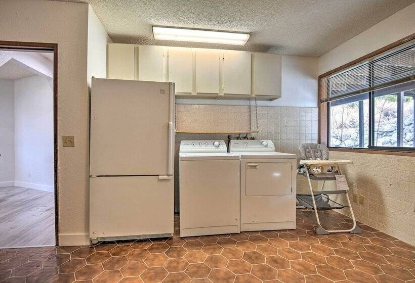 Family Friendly Pine Mountain Club Hideaway!