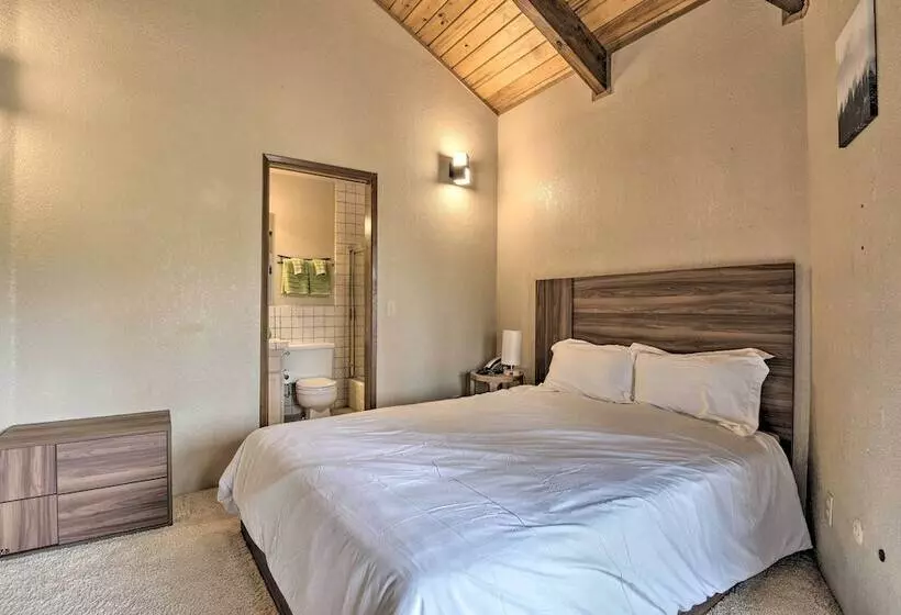 Family Friendly Pine Mountain Club Hideaway!