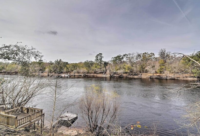 Fishing Paradise W/ Deck On Suwannee River