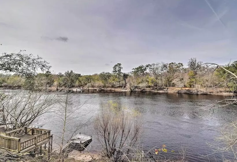 Fishing Paradise W/ Deck On Suwannee River