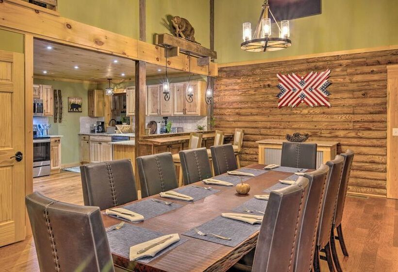 Hendersonville Cabin W/ Deck & Mountain Views