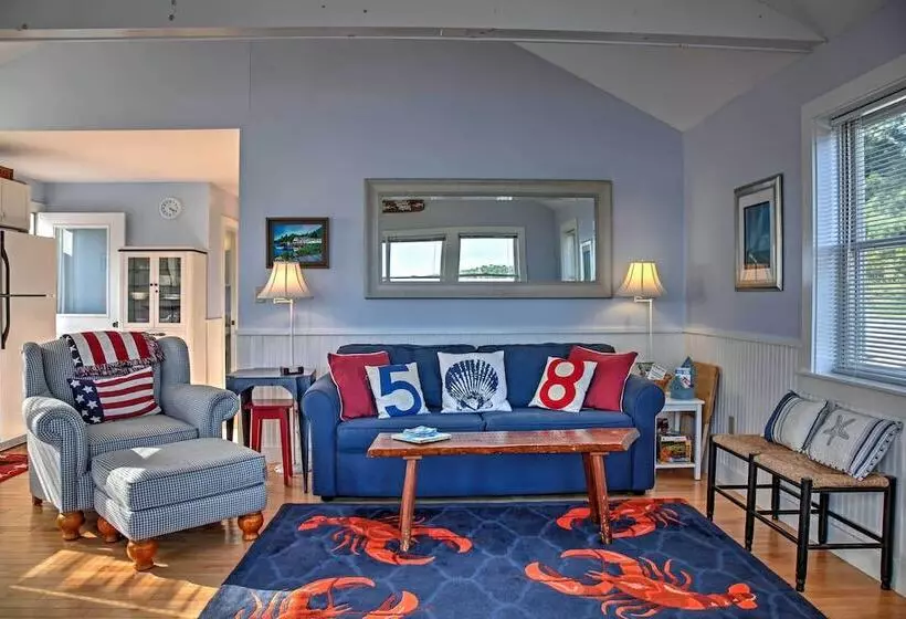 Heron Cottage  On Casco Bay W/ Deck & Boat Dock!