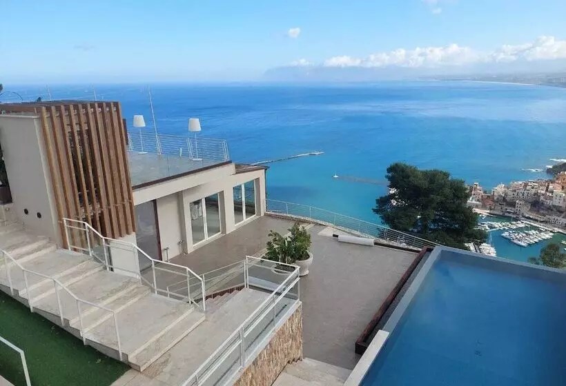 Hotelli Belvedere Resort 4 Stelle