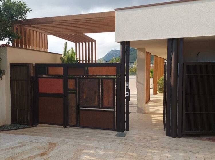 בית מלון כפרי Belvedere Resort 4 Stelle