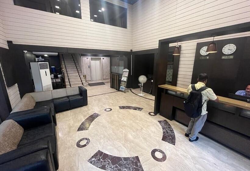 호텔 City Tower Chennai Central