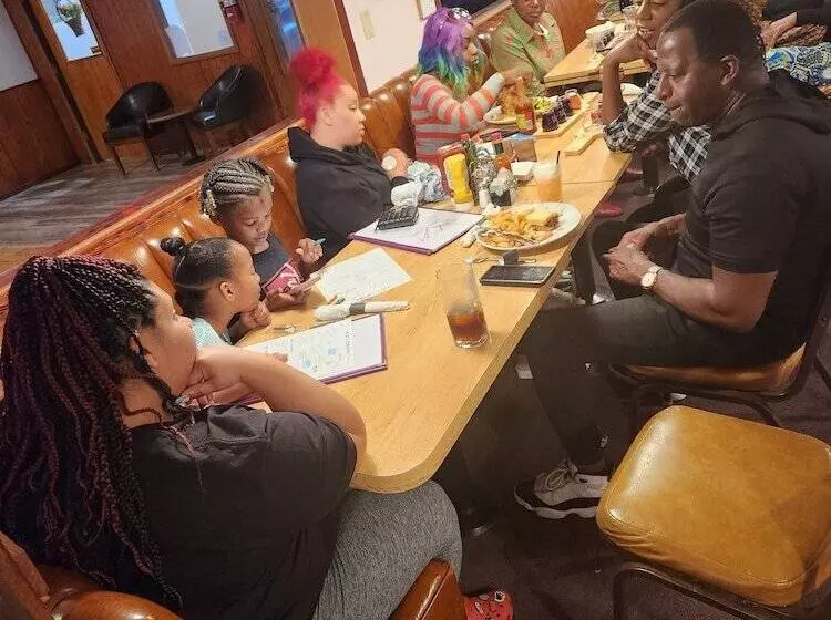 Hotelli Delta Queen Lodge Bar Restaurant