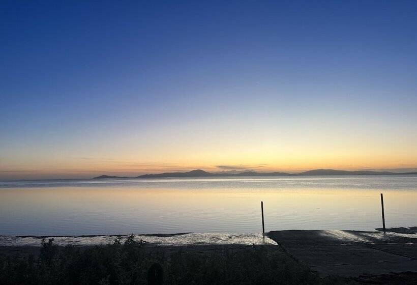 Отель Wilsons Prom Holiday Park