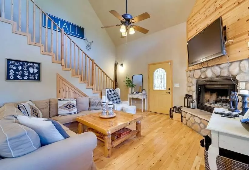 Dog Friendly Nutrioso Cabin W/ Wraparound Porch!