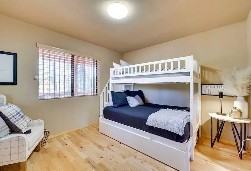 Dog Friendly Nutrioso Cabin W/ Wraparound Porch!