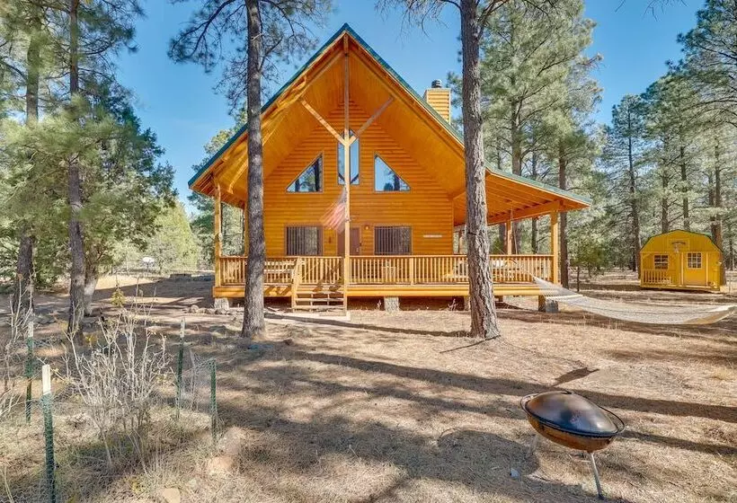 Dog Friendly Nutrioso Cabin W/ Wraparound Porch!
