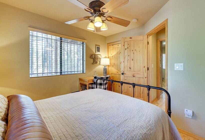 Dog Friendly Nutrioso Cabin W/ Wraparound Porch!