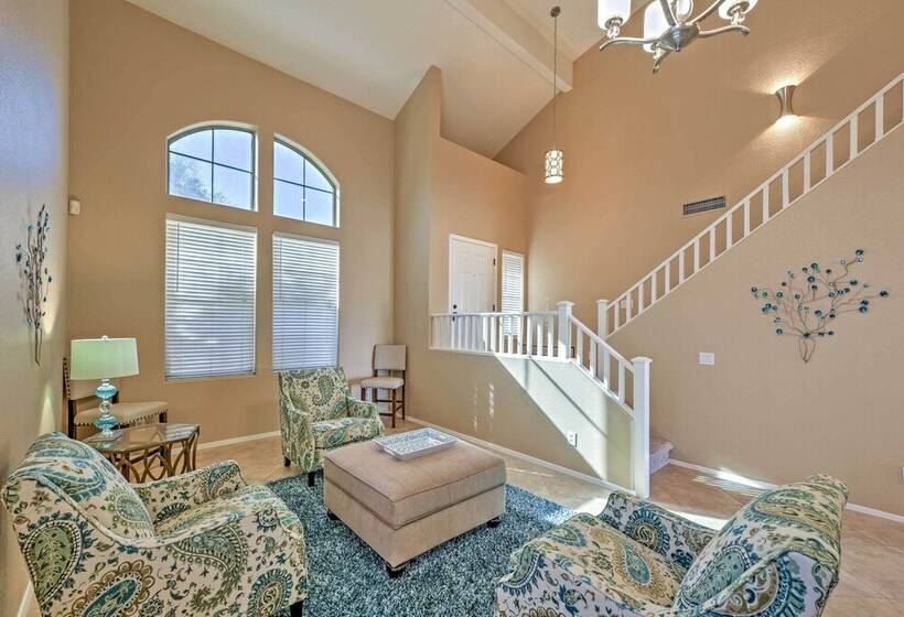 Inviting Surprise Home W/ Private Pool, Near Golf!