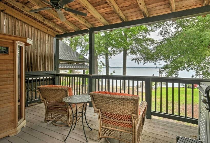Lakefront Oasis With Deck & Outdoor Kitchen!