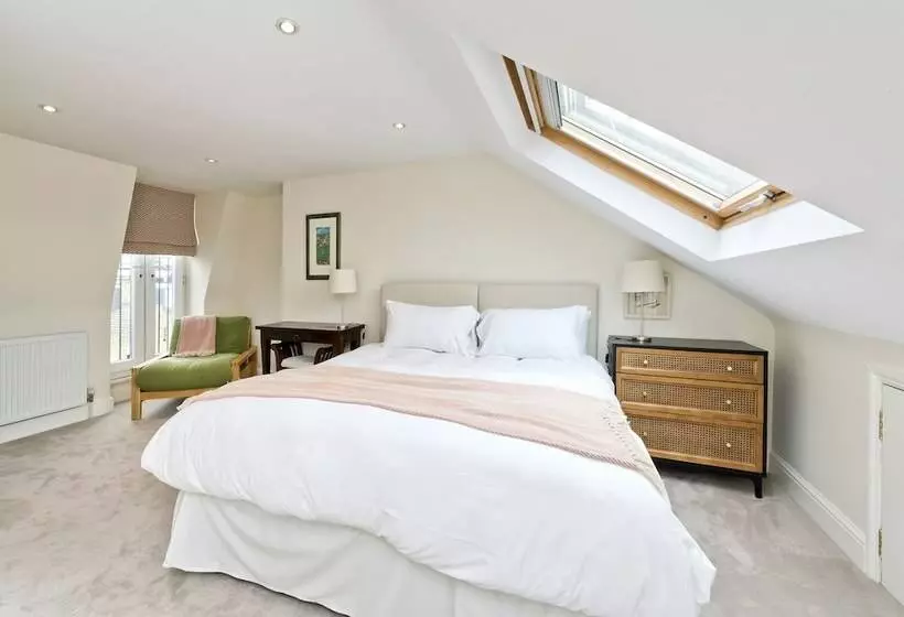 Family Home Near Clapham Common By Underthedoormat