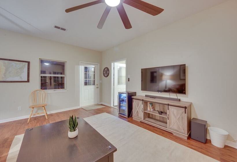 Lovely Hawkins Home W/ Patio & Hangar Garage!