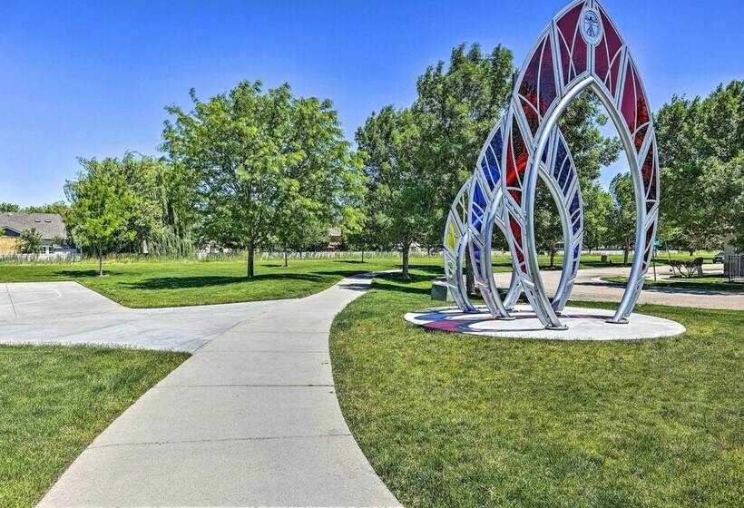 Meridian Home W/ Games & Patio: Pets Welcome!