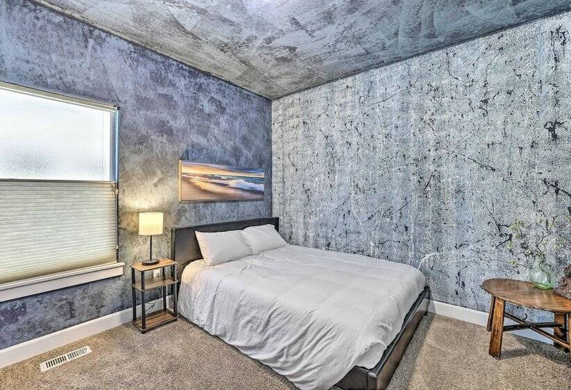 Meridian Home W/ Games & Patio: Pets Welcome!