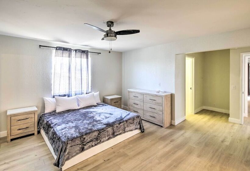 Modern Lake Havasu Retreat: Lake & Mountain Views!