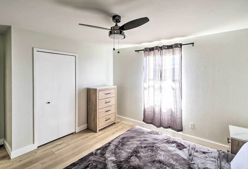 Modern Lake Havasu Retreat: Lake & Mountain Views!