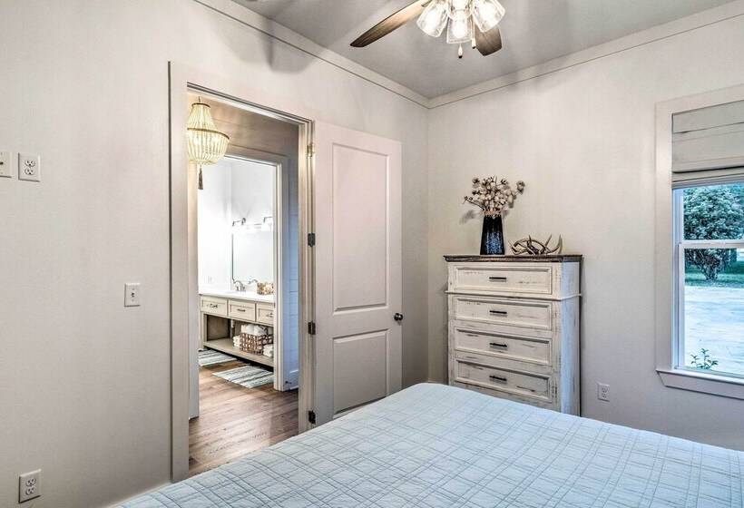 Modern Lake House On Lake Bruin: Pier & Boat Slip!