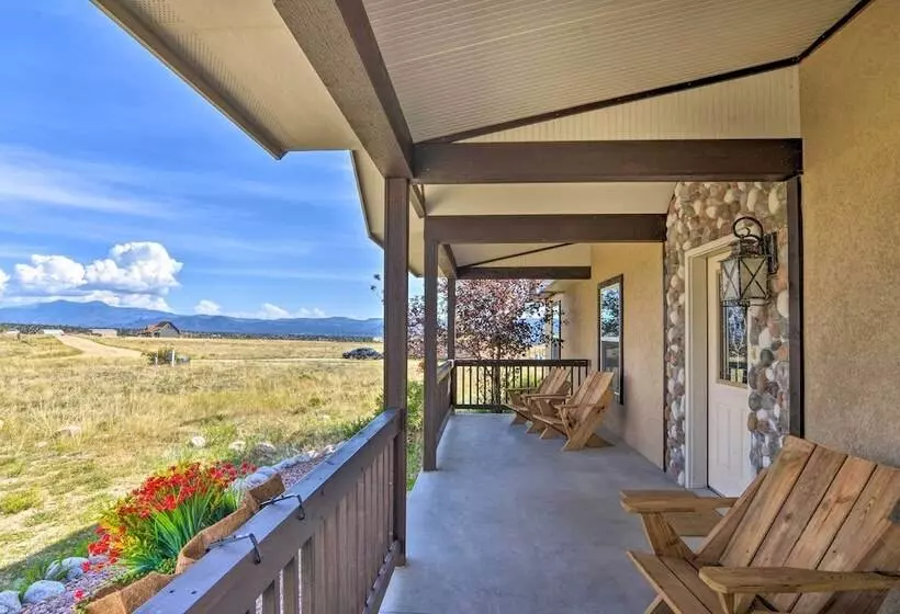 Nathrop Escape W/ Grill: 2 Mi To Hot Springs!