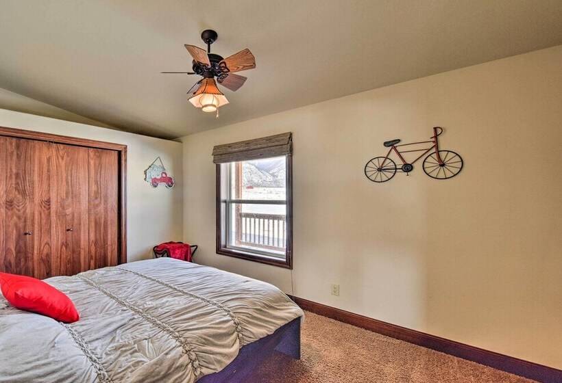 Nathrop Escape W/ Grill: 2 Mi To Hot Springs!