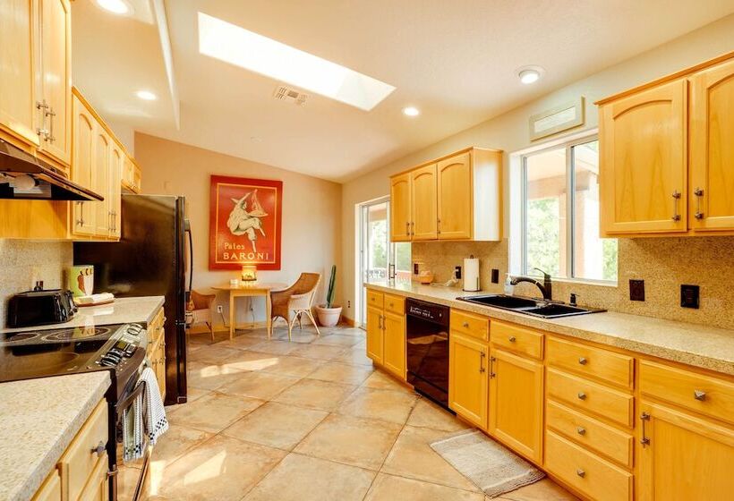 Sedona Home W/ Red Rock Views ~ 10 Mi To Uptown!