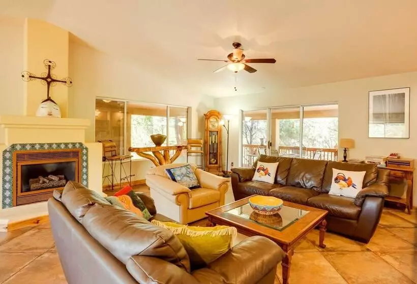 Sedona Home W/ Red Rock Views ~ 10 Mi To Uptown!