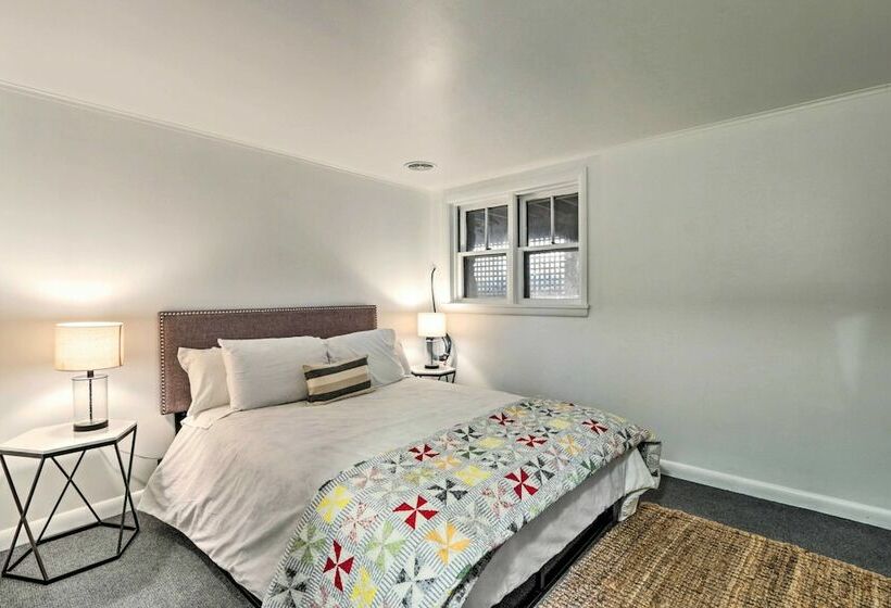 Petfriendly Woodbury Cottage W/ Fire Pit & Pool!