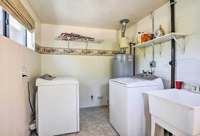 Convenient Prescott Home: Close To Hiking & Dtwn!