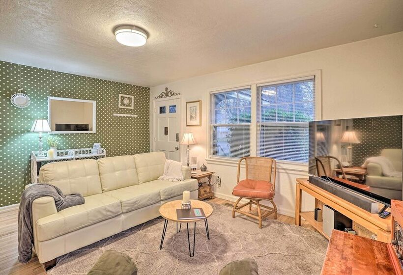 Quigley S River Pass Cottage W/ Private Deck!