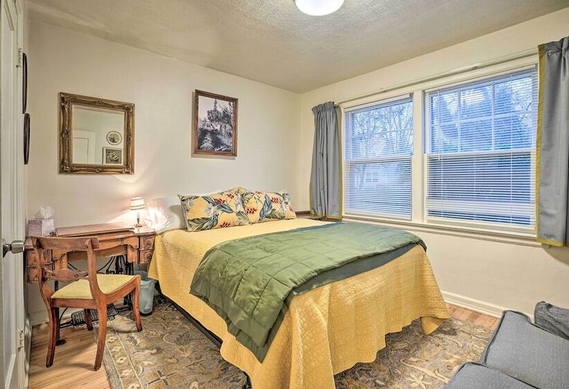 Quigley S River Pass Cottage W/ Private Deck!